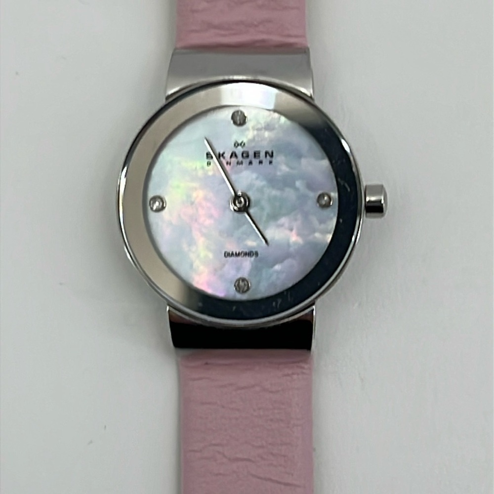 Skagen Denmark Silver & Mother of Pearl Face & Pink Leather Band Ladies Watch
